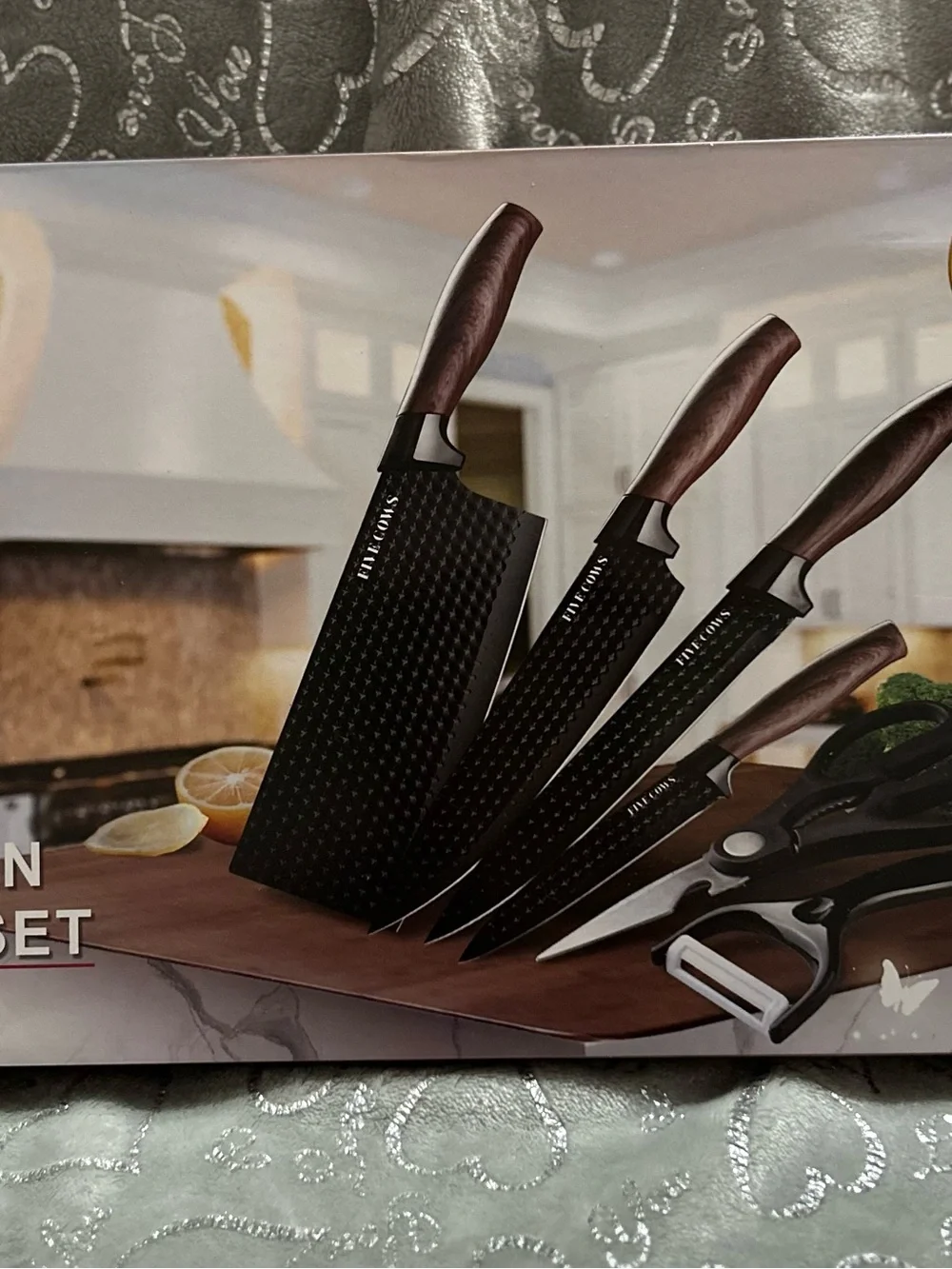 NWT Five Cows 6 Piece Knife Set – Black Blades with Wood-Grain Handles